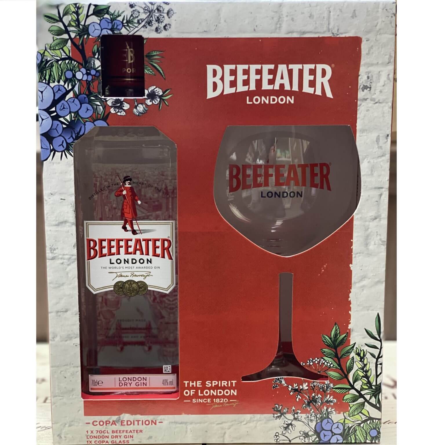 Beefeater London Dry Gin 75cl + Beefeator Glass Gift Set MaltaGiftService