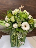 WHITE ARRANGEMENT