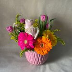 PRETTY ARRANGEMENT IN CONTAINER