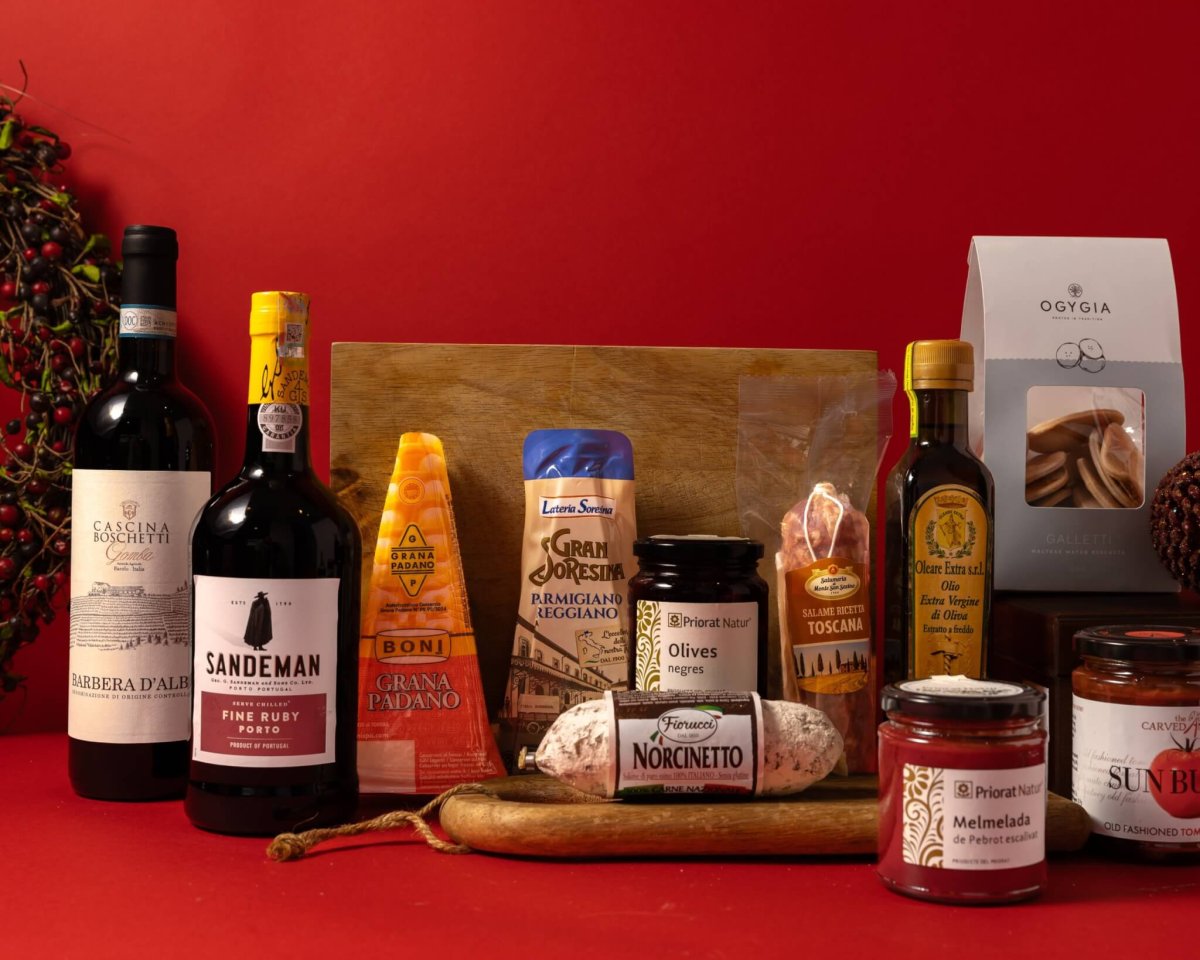 HAMPER 13 - HOLIDAY HARMONY 2025 - Image 2